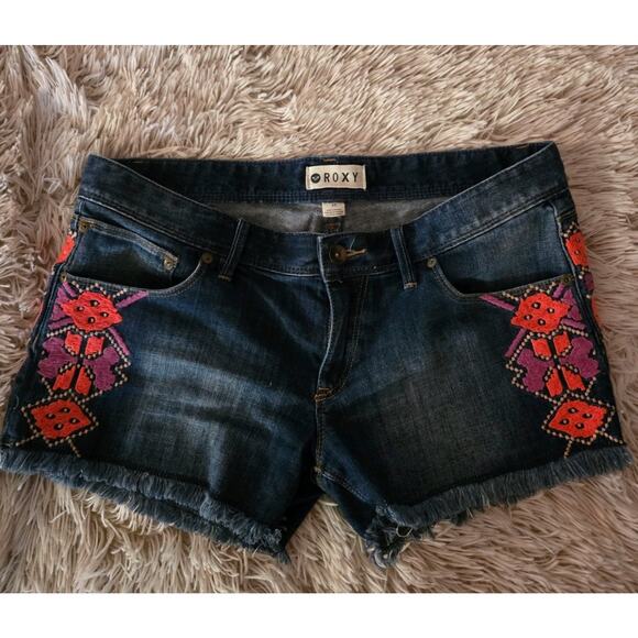 ROXY Blue DENIM Boho Aztec Pink Purple Embroidered Cutoff Jean Shorts Womens 30 - Picture 1 of 7